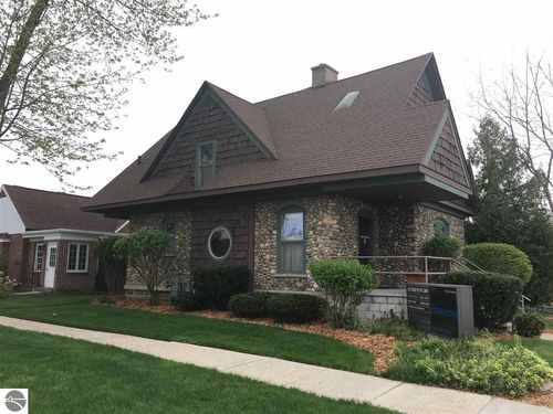 3a-300 S University Ave, Mt Pleasant, MI, 48858-2525 | Card Image