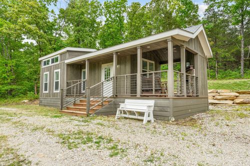 700 El Monte Rd, Branson, MO, 65616-7644 | Card Image