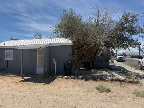 239 Station Ave, Ridgecrest, CA, 93555-3839 | Card Image