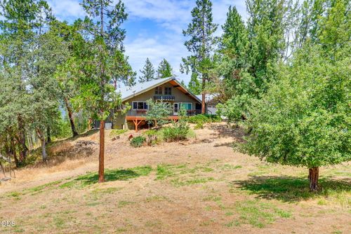 238 Citadel Rd, Trail, OR, 97541-9701 | Card Image