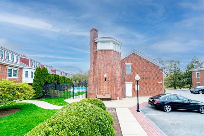 UNIT-46 - 148 Quincy Shore Dr, Condo with 2 bedrooms, 3 bathrooms and 2 parking in Quincy MA | Image 37