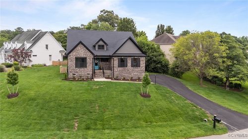 9074 Winter Spring Dr, Mechanicsville, VA, 23116-2826 | Card Image