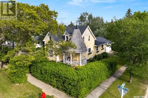 219 Pearson St, Strasbourg, SK, S0G4V0 | Card Image