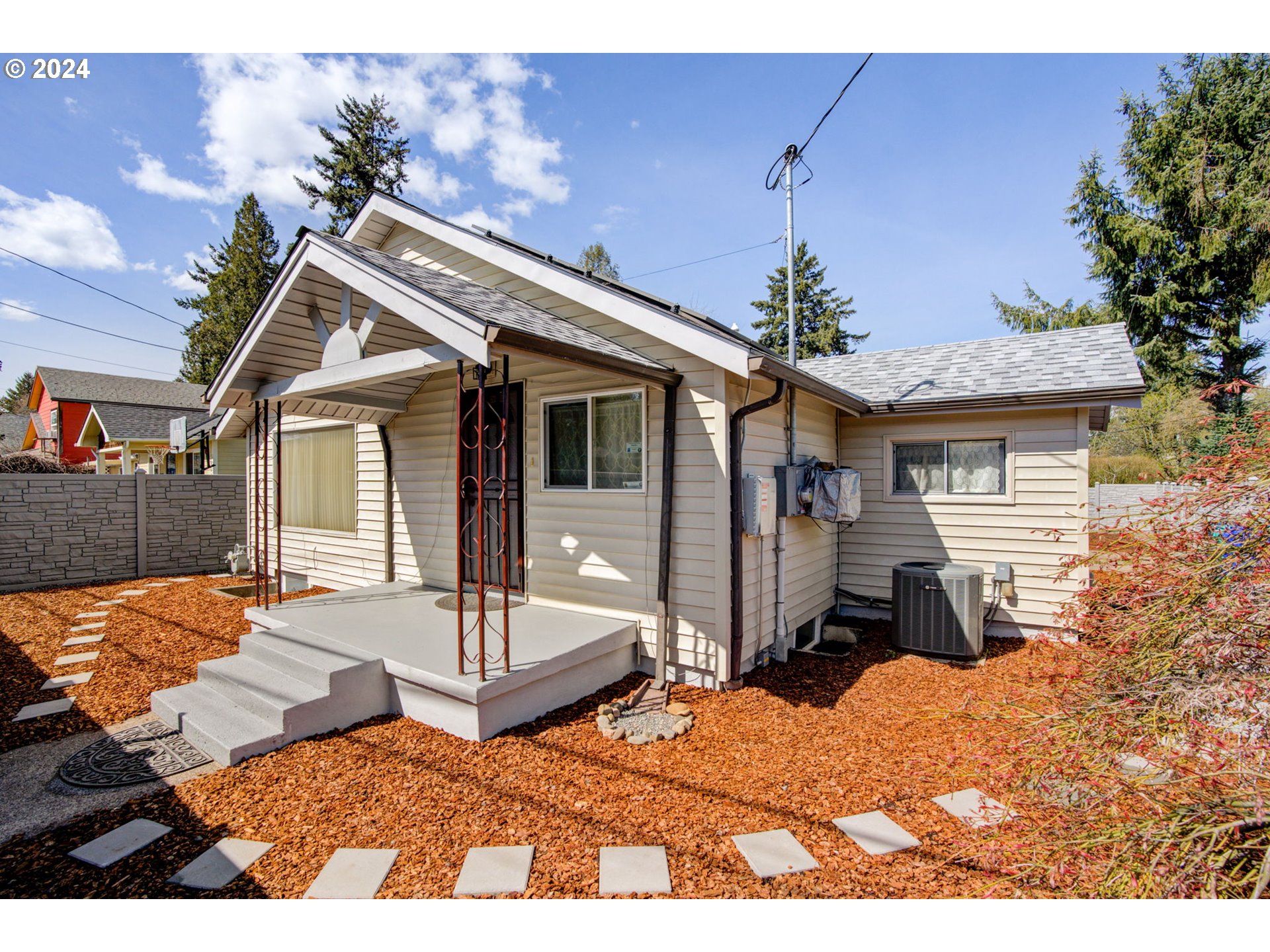 Bybee Blvd, Portland, OR 97206