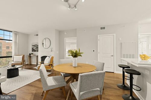 apt-532-1021 N Garfield St, ARLINGTON, VA, 22201-2571 | Card Image