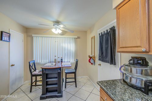 10022 W Kingswood Cir, Sun City, AZ, 85351-1922 | Card Image