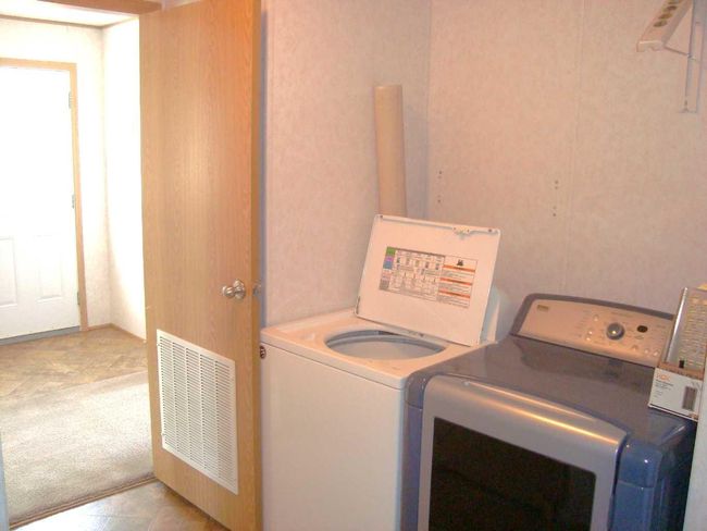 8 Trochu Avenue, House other with 3 bedrooms, 2 bathrooms and 3 parking in Trochu AB | Image 19