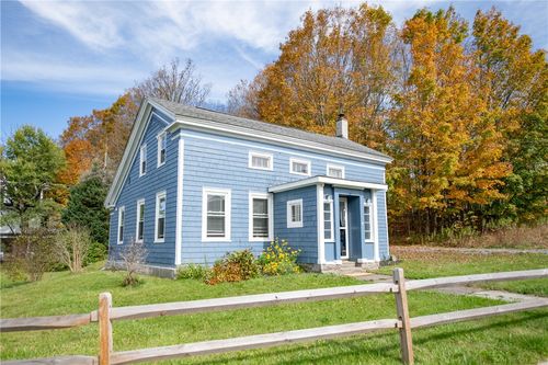 16 Railroad Ave, Stamford, NY, 12167-1214 | Card Image