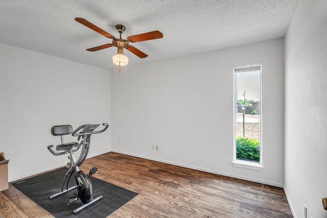 3501 44 Th St, House other with 3 bedrooms, 2 bathrooms and 2 parking in Snyder TX | Image 16