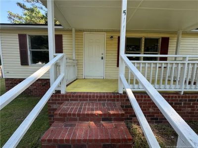 Front Stairs / Porch | Image 3