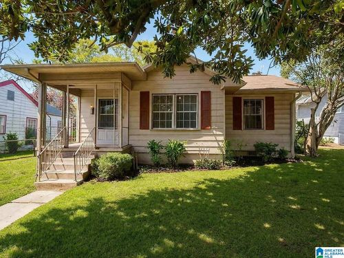 103 Pine St, Hueytown, AL, 35023-1822 | Card Image