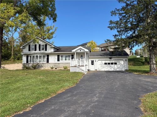 3759 Warners Rd, Syracuse, NY, 13209-9620 | Card Image