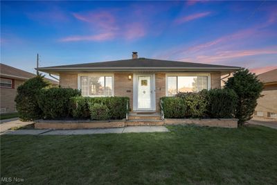 View of front of house with a lawn | Image 2