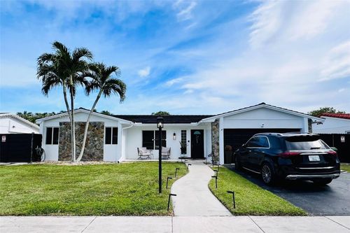 0-8040 Sw 196th Ter, Cutler Bay, FL, 33189-2104 | Card Image
