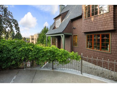 5-2535 Nw Westover Rd, Portland, OR, 97210-3108 | Card Image