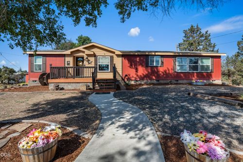 4900 Nw Homestead Way, Redmond, OR, 97756-9197 | Card Image