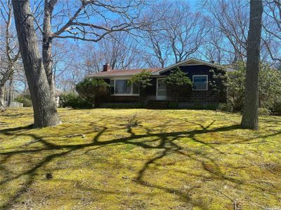 501 Old Stone Highway, House other with 2 bedrooms, 1 bathrooms and null parking in East Hampton NY | Image 3