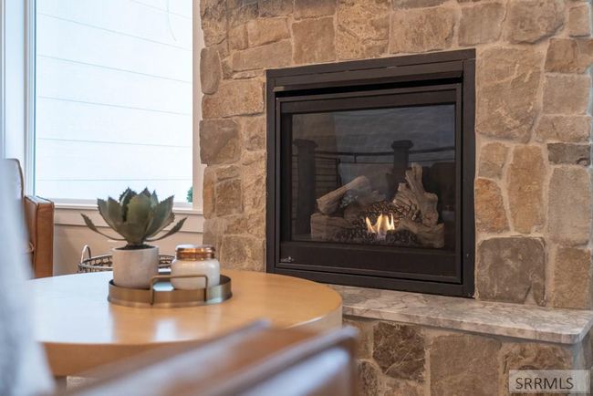 6353 E Tower Castle Loop, House other with 5 bedrooms, 3 bathrooms and 3 parking in Ammon ID | Image 9