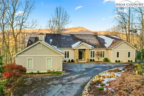 665 Raven Ridge Road, Banner Elk, NC, 28604 | Card Image