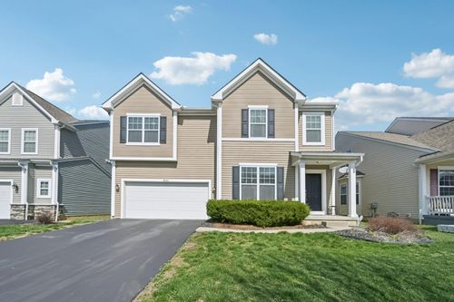 8648 Crooked Maple Dr, Blacklick, OH, 43004-7502 | Card Image