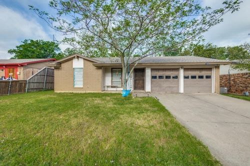 4201 Redstone Rd, Denton, TX, 76209-8045 | Card Image