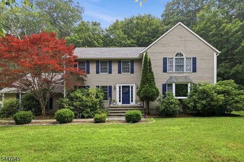860 Glen Rd, Sparta, NJ, 07871-3700 | Card Image