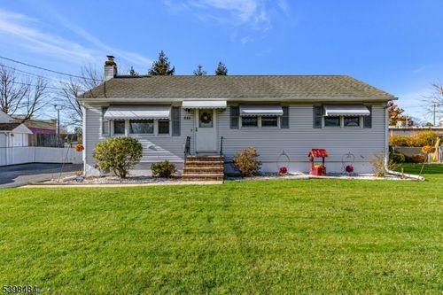 820 Nelson Pl, Piscataway, NJ, 08854-3224 | Card Image