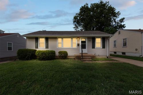 9333 Guthrie Ave, Saint Louis, MO, 63134-3621 | Card Image