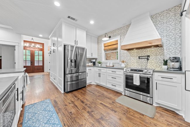 3808 Hillside Trl, House other with 4 bedrooms, 3 bathrooms and null parking in Grapevine TX | Image 5