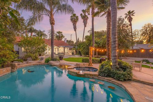 19443 Hatteras St, Tarzana, CA, 91356 | Card Image