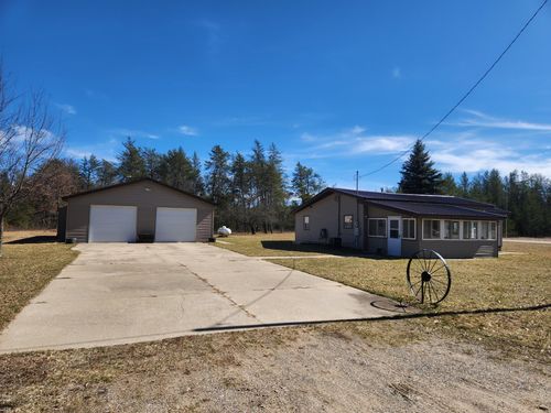 4020 N Peacock Trail Trail, Peacock Township, MI, 49644 | Card Image