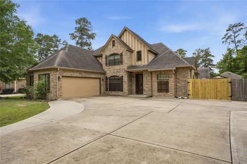 536 Stephen F Austin Dr, Conroe, TX, 77302-1201 | Card Image