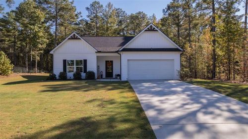 659 Park Pines Cir, GRANTVILLE, GA, 30220-5500 | Card Image
