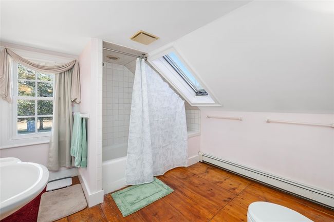 Full Bath | Image 33