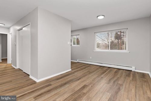 3800 Elmerton Ave, HARRISBURG, PA, 17109-1251 | Card Image