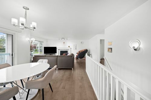 4398 Hurst St, Burnaby, BC, V5J1M9 | Card Image