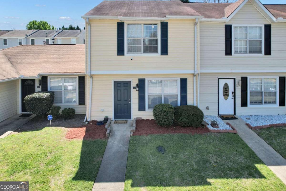 Quincy Ave, Mcdonough, GA 30253