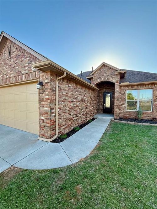 3705 Lambeth St, Mustang, OK, 73064-5004 | Card Image