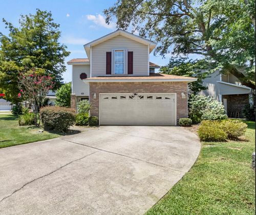 933 Scenic Oak Ln, Fort Walton Beach, FL, 32547-1987 | Card Image