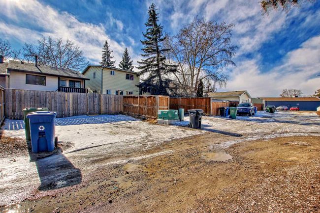 4510 44 Avenue Ne, Home with 4 bedrooms, 3 bathrooms and 2 parking in Calgary AB | Image 47
