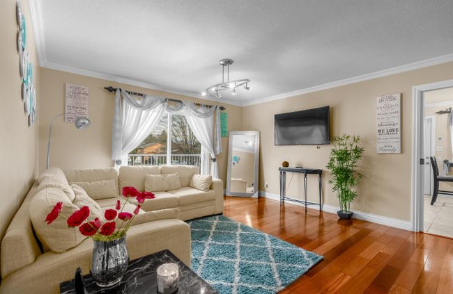 3740 Balsam Crescent, House other with 5 bedrooms, 3 bathrooms and 8 parking in Abbotsford BC | Image 9