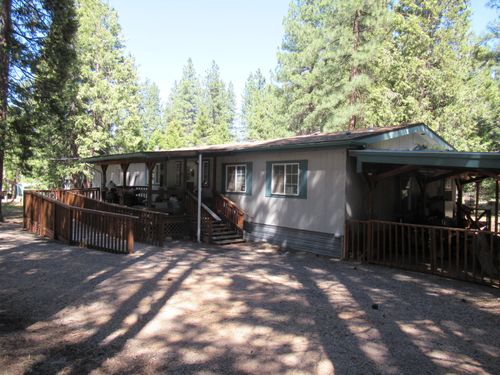 8909 Cedar Way, Klamath Falls, OR, 97601 | Card Image