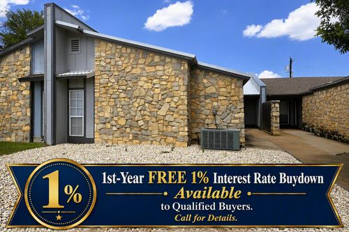917 Todd Ln, San Angelo, TX, 76903-7663 | Card Image