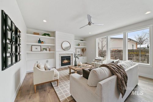 3708 N Jackie Ln, Boise, ID, 83704-4208 | Card Image