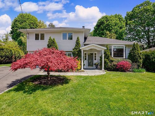 44 Sniffen Rd, Westport, CT, 06880-1224 | Card Image