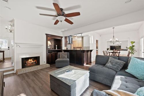 5120 Chemin De Vie, Sandy Springs, GA, 30342-2558 | Card Image