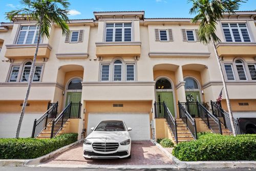 1812 Coral Heights Ln, Oakland Park, FL, 33308-5227 | Card Image