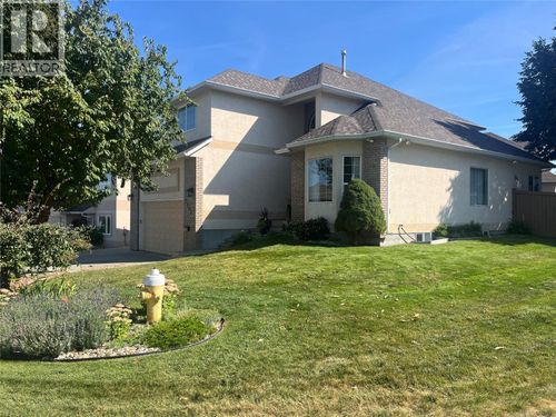 2003 Panorama Crt, Kamloops, BC, V2E2S1 | Card Image