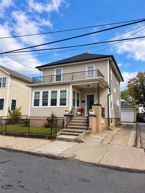 21 Denison St, Providence, RI, 02904-2513 | Card Image