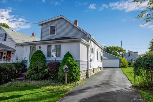 93 Barnsdale Ave, West Seneca, NY, 14224-1103 | Card Image